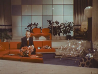 Illustration for article titled 3D-TV, Automated Cooking and Robot Housemaids: Walter Cronkite Tours the Home of 2001